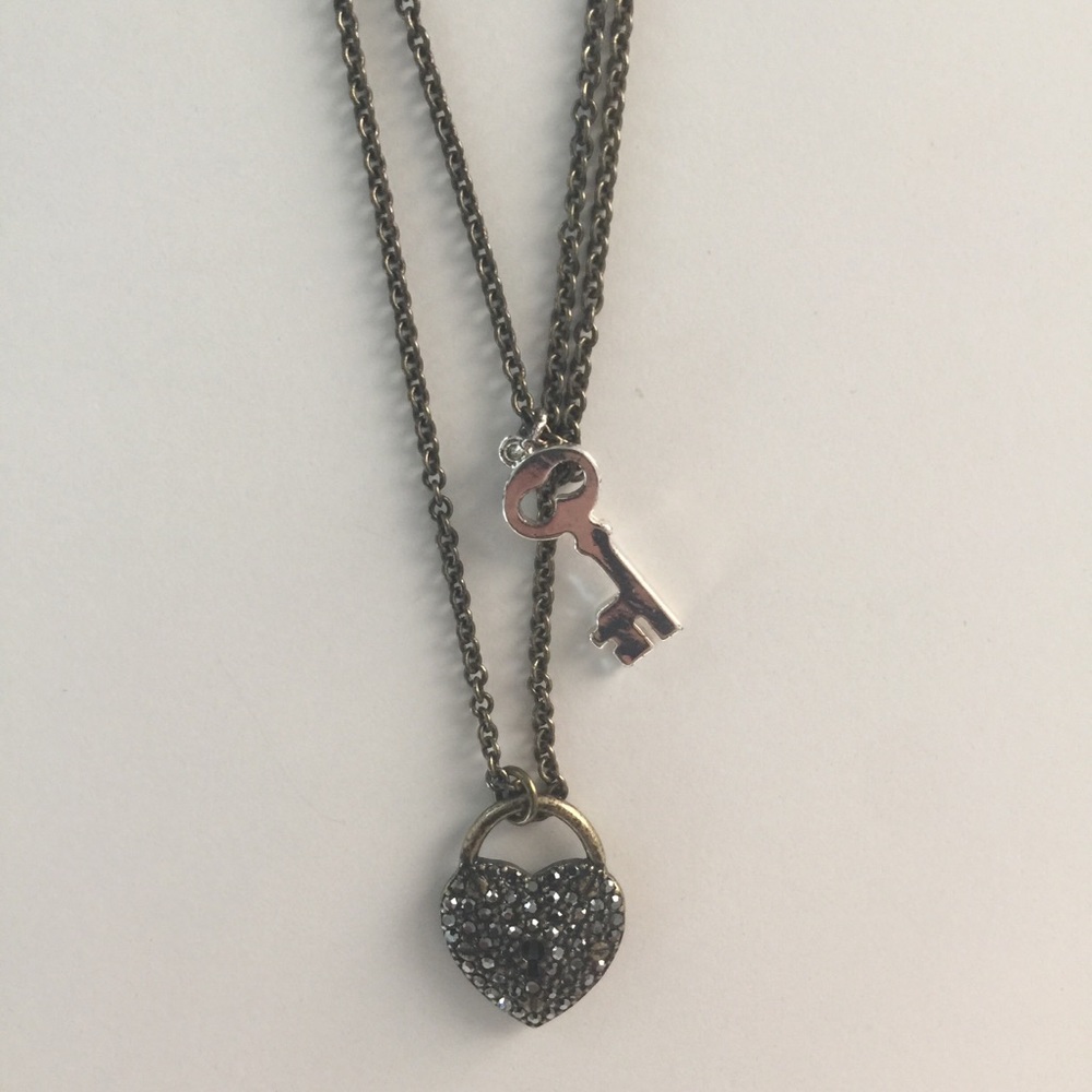Betsey Johnson necklace